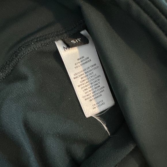 ✨| MICHI | ✨ Instinct Legging, FOREST, Size Small, Made in Canada 🇨🇦 - Picture 3 of 4